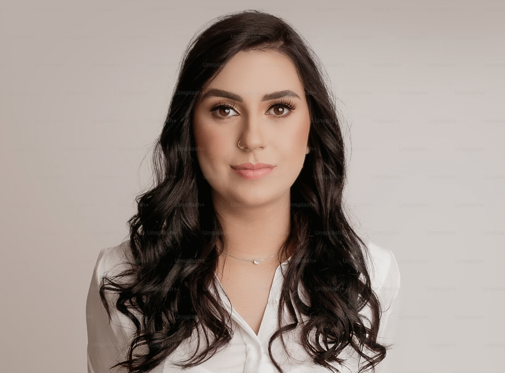 Sara - Autora